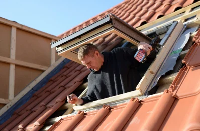 Pose de fenêtres de toit Velux à Tintry